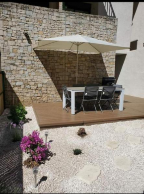 Duplex T3 avec jardin, bord de mer et parking